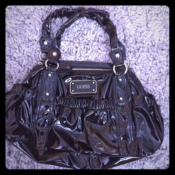 🔳 Black Patent Leather Guess Bag 🔳