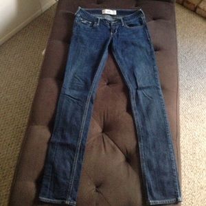 Hollister dark skinny jeans