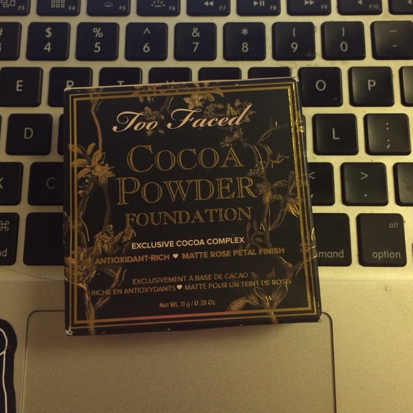 Too faced cocoa powder foundation