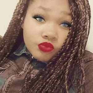 Meet your Posher, Michaela