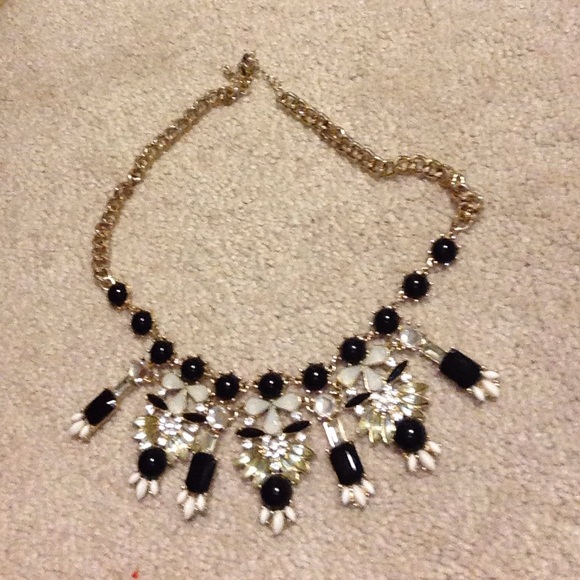 Statement necklace