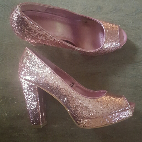 Pink glitter H&M heals