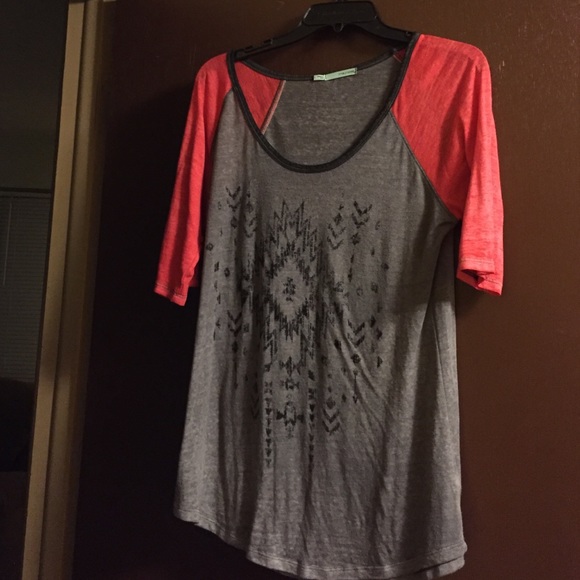 Maurices three quarter length graphic tee