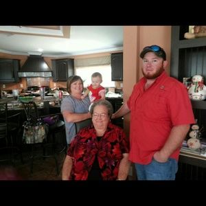 Meet your Posher, Cindy