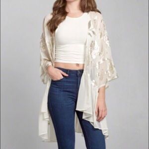 Abercrombie & Fitch Kimono