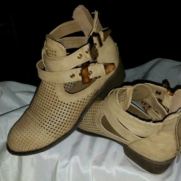 Cut out booties