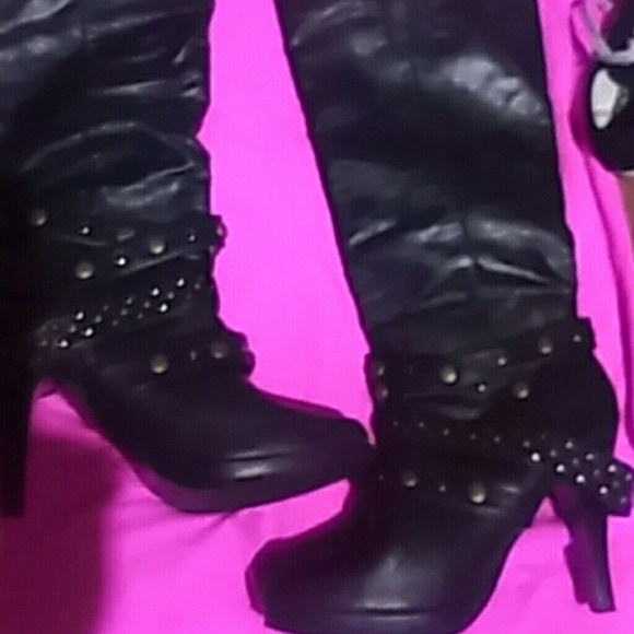 Black knee highs***SOO STYLISH!! - Picture 3 of 4