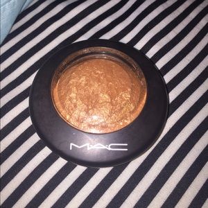 Mac Gold Deposit Mineralize Skinfinish