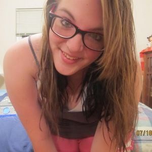 Meet your Posher, Holly