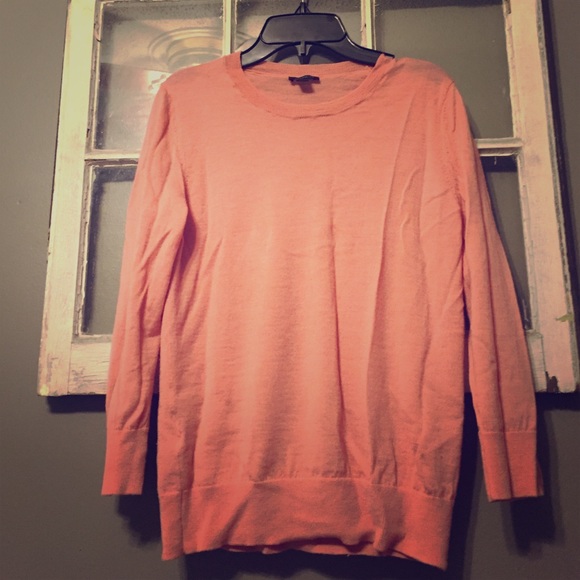 Coral Ann Taylor merino sweater 🌺🌸