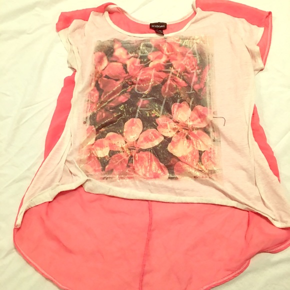 Short sleeve sheer back top