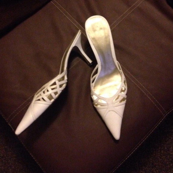 White Jones New York Sandals