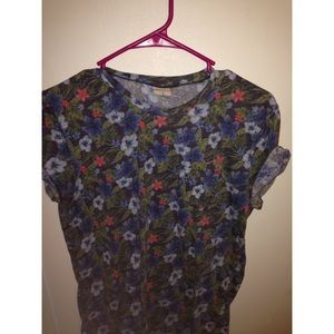 Floral Hollister men's pocket shirt