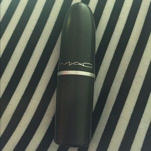 Mac Matte Heroine Lipstick