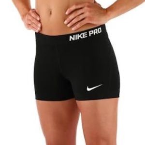 ❌SOLDBlack Nike Pros❌