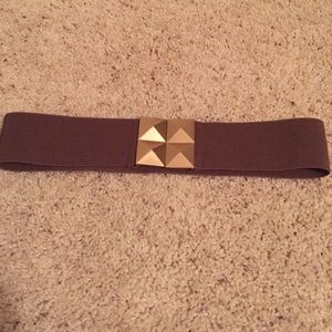 brown tight belt