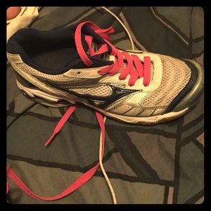 Mizuno Volleyball shoes