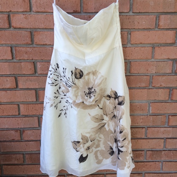 Cream strapless dress