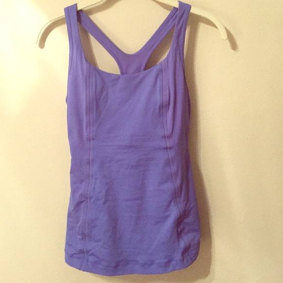 Lululemon periwinkle tank