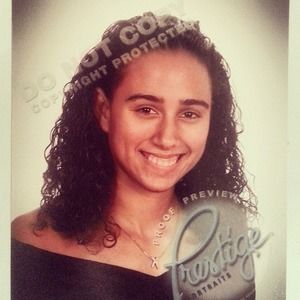 Meet your Posher, Alexis