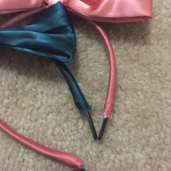 🔥🔥HAIR ACCESSORIES BUNDLE!! THERES MORE... - Picture 3 of 4