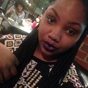 Meet your Posher, Deaundra