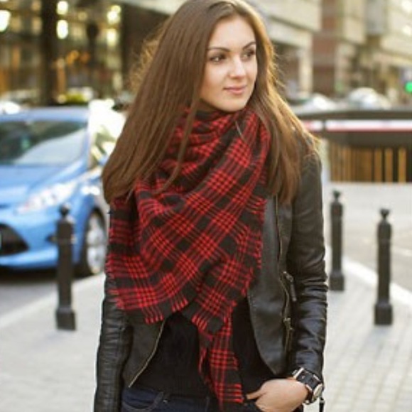 BLANKET SCARF