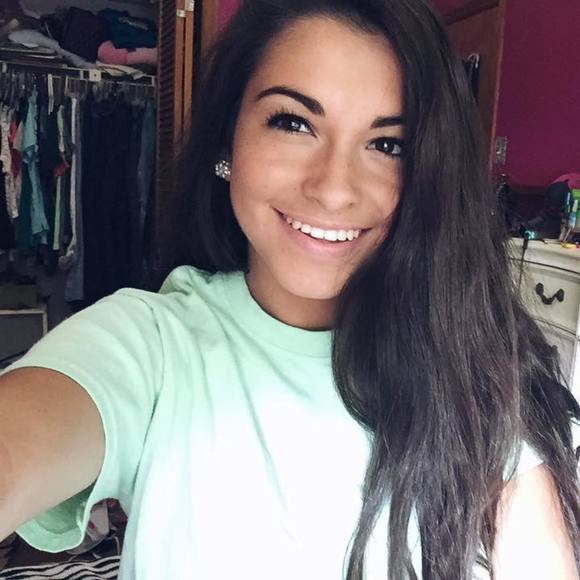 Meet your Posher, Amanda