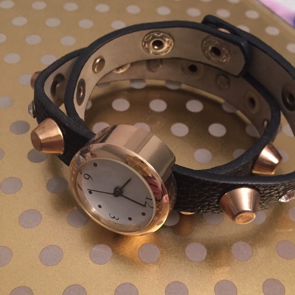 Like new Wrap Around Watch - Picture 2 of 3