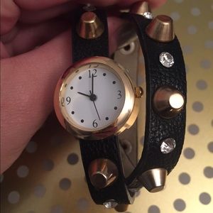 Like new Wrap Around Watch