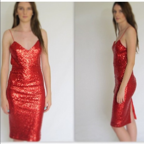 Harper Trends Dresses & Skirts - 💃🏼 The Jessica Rabbit sparkle dress!!