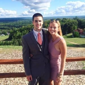 Meet your Posher, Claire