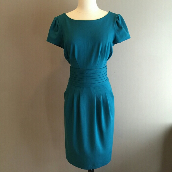 NUE by Shani Dresses & Skirts - FABULOUS . NUE BY SHANI. DRESS  SIZE 6