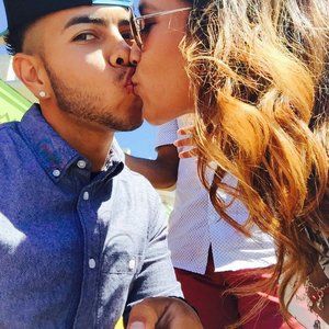 Meet your Posher, Leslie