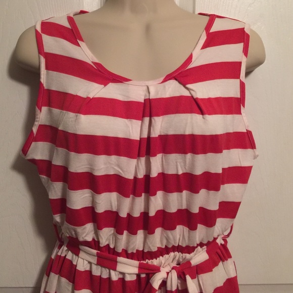 Dresses & Skirts - Stripped sleeveless dress