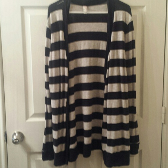 Stripped cardigan