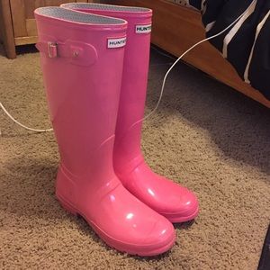 More pictures of hunter boots!