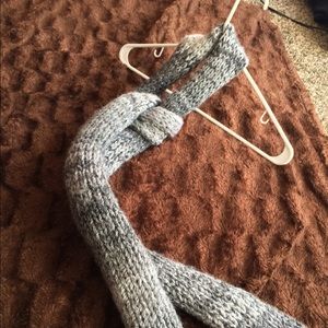 Grey and whit scarf!