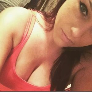 Meet your Posher, Cortney