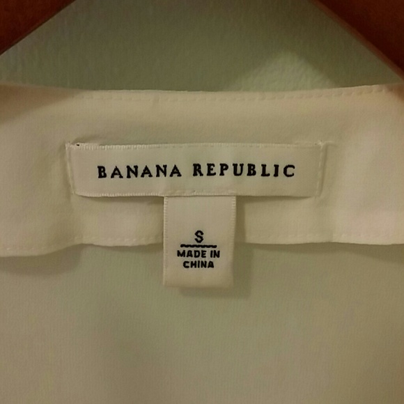 NWOT Banana Republic Silk Blouse - Picture 3 of 4
