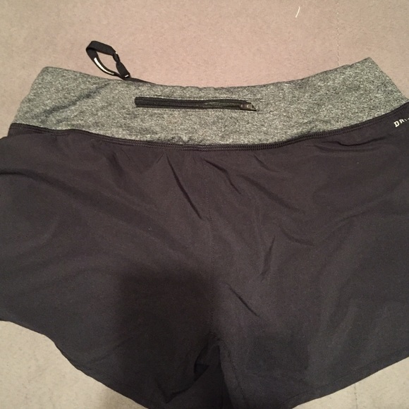 Nike shorts - Picture 3 of 3