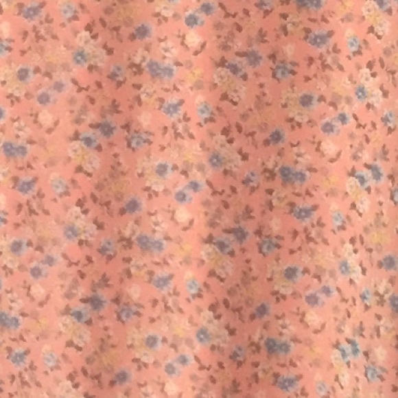 Cute pink floral dress! - Picture 2 of 2