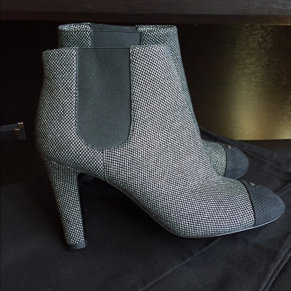 🚫sold🚫Brand new CHANEL short classic boots! - Picture 2 of 4