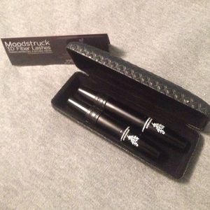 Younique fiber lash mascara