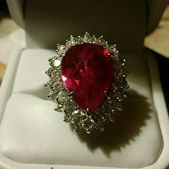 Sterling statement ring size 6