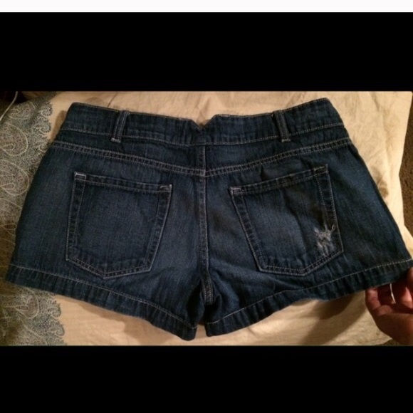 3 pairs of shorts all will fit size 6 - Picture 1 of 3