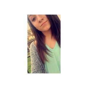 Meet your Posher, Leonela