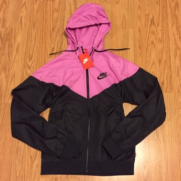 Nike Jackets & Blazers - ✨✨Nike Jacket sz L✨✨