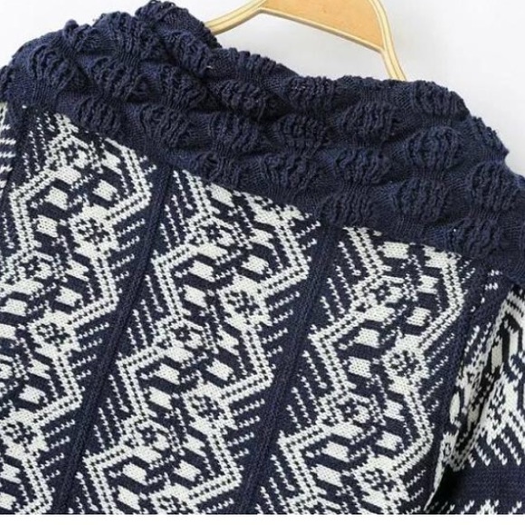 Stylish Cardigan - Picture 2 of 4