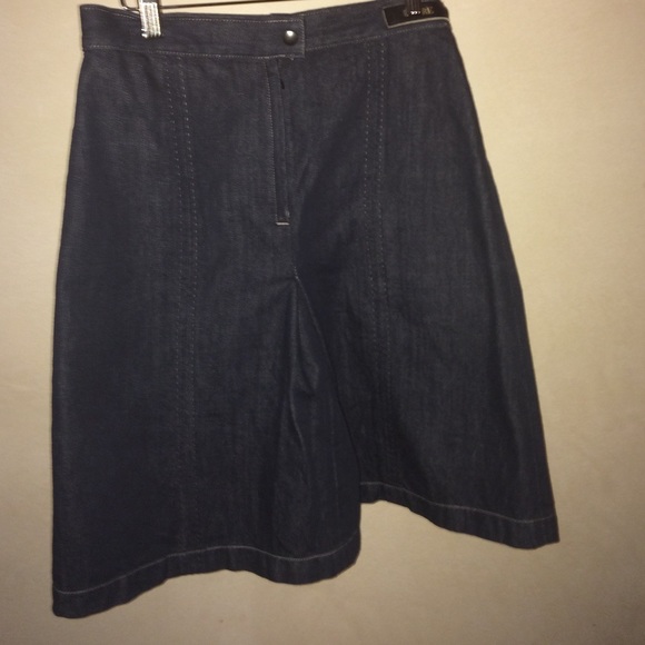 Italian denim skirt - Picture 3 of 4